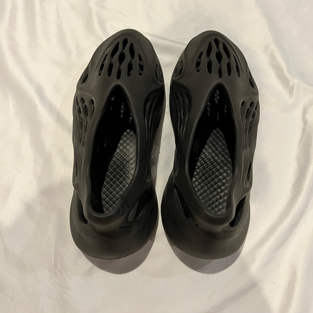 Yeezy foam runner